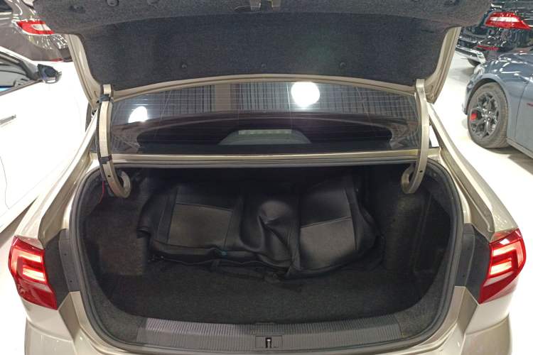 Used Volkswagen Bora 2019 Bora·Legend 1.5L Automatic Fashion Edition China VI Standard Trunk