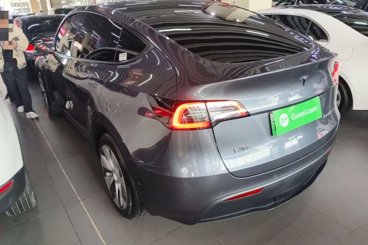 Used Tesla Model Y 2021 Standard Range Rear-Wheel Drive Version Exterior 2