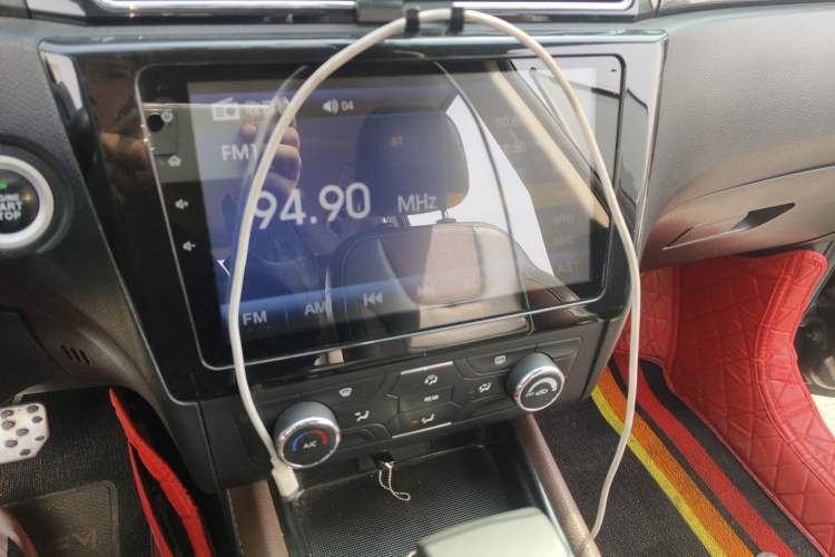 Used Dongfeng Fengon 580 2016 1.5T CVT Luxury Model Audio And AC Panel