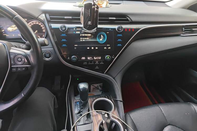 Used Toyota Camry 2019 Revised Version 2.0G Luxury Edition