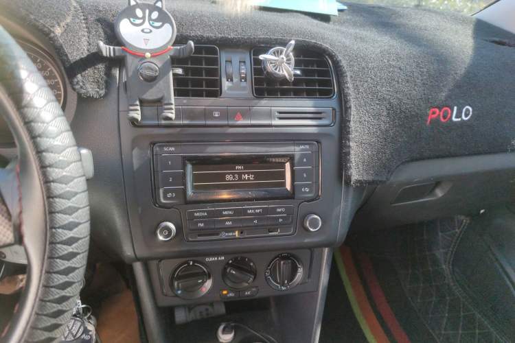 Used Volkswagen Polo 2016 1.4L Manual Fashion Model