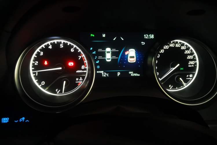 Used Toyota Camry 2021 2.0G Luxury Edition
