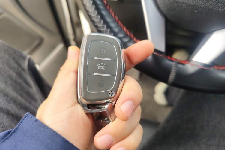 Used Hyundai Tucson 2019 280TGDi Dual-Clutch Two-Wheel Drive Fashion Edition China VI Standard Vehicle Key