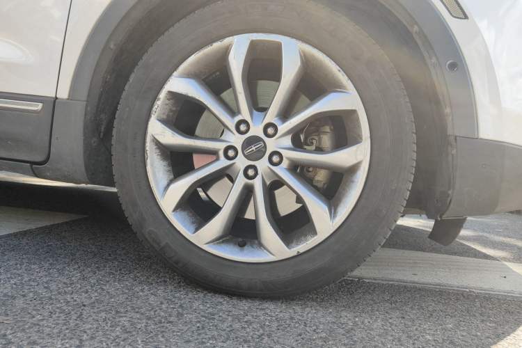 Used Lincoln MKC 2014 2.0T Two-Wheel-Drive Luxury Edition
