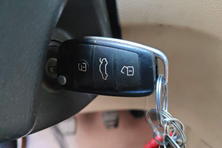 Used Chery E3 2013 1.5L Manual ZhiShang Model
