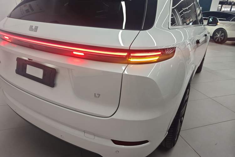 Used Li Auto L7 2025 Ultra Smart Refreshed Edition
