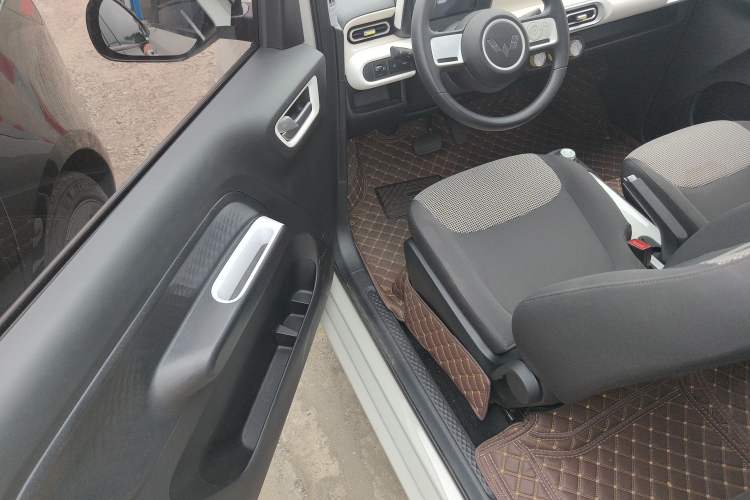 Used Wuling Hongguang MINIEV 2024 3rd Generation 215km Youth Edition