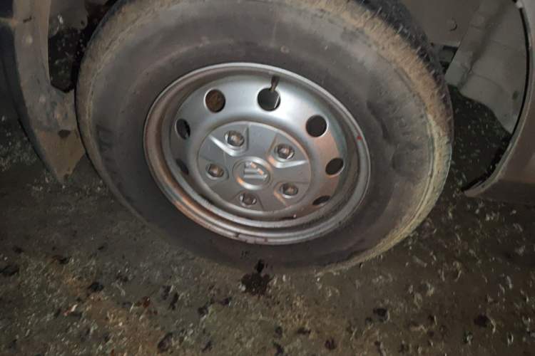 Used Foton Toano 2023 Joy Elephant Multi-Function 2.0T Manual Long-Wheelbase Mid-Roof Model with Single Rear Tire Available in 5/6/7/9-Seater Configurations
