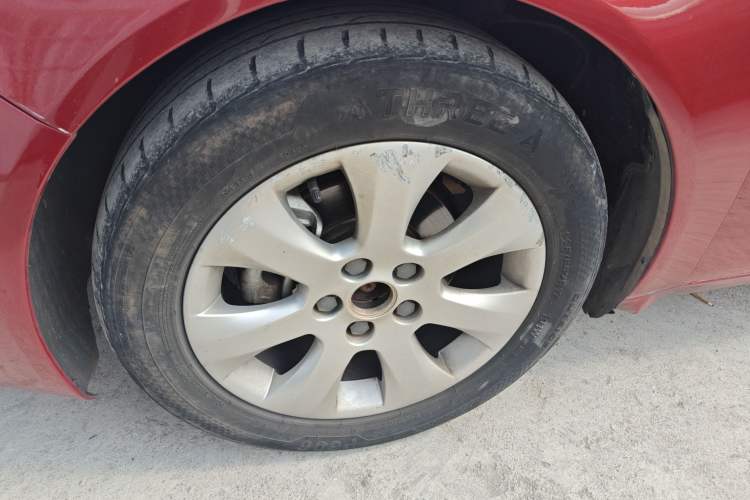 Used Buick Regal 2014 2.0L Leading Fashion Edition