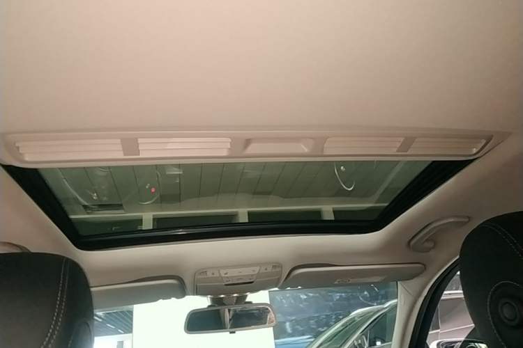 Used Mercedes-Benz C-Class 2017 Restyled C 180 L Fashion Edition Sport Version
