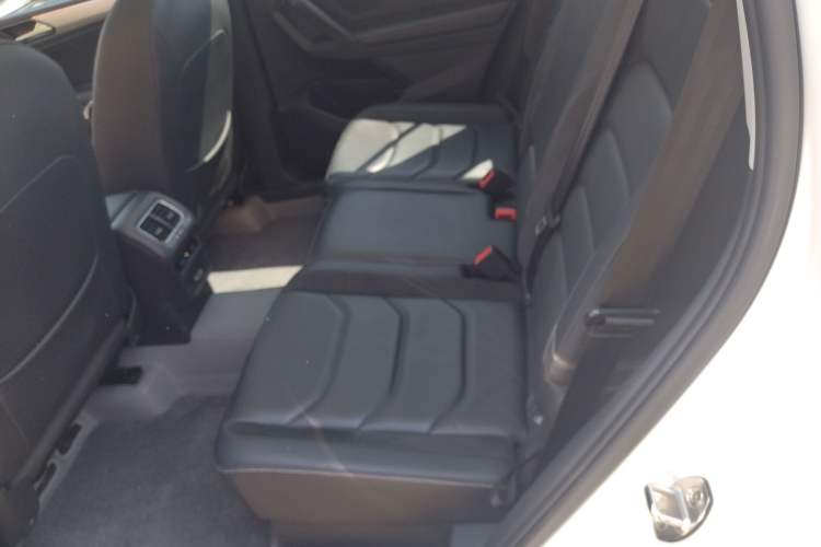 Used Volkswagen Tiguan L 2018 330TSI Automatic Two-Wheel Drive Luxury Edition