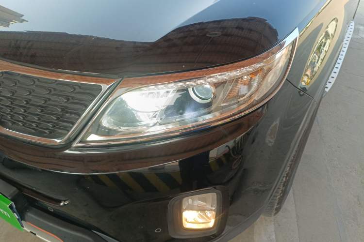 Used Kia Sorento 2013 2.4L 7-Seater Gasoline Luxury Version China IV Standard
