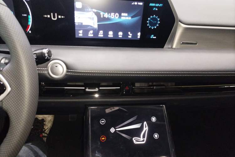 Used NETA U 2023 NETA U-Ⅱ 400 U-SHOW Edition Lithium-Ion Battery
