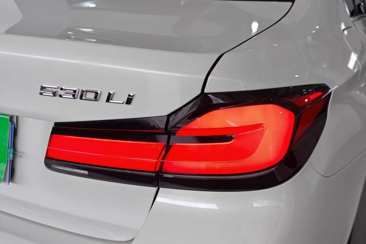 Used BMW 5 Series 2021 530Li Leading Model M Sport Package