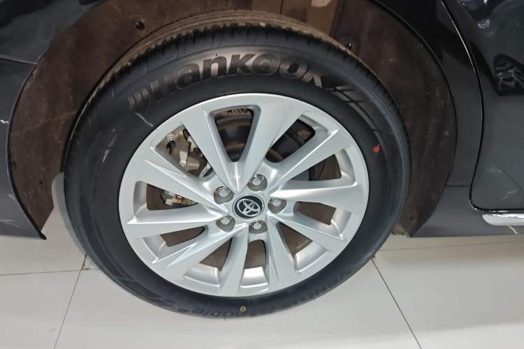 Used Toyota Camry 2023 2.0G Luxury Edition
