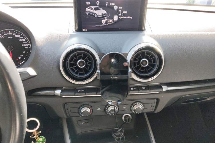 Used Audi A3 2018 30th Anniversary Edition Limousine 35 TFSI Fashion Model Audio And AC Panel