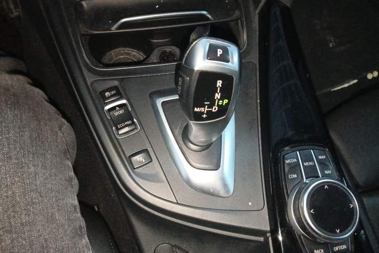 Used BMW 3 Series 2019 320Li Fashion Model
