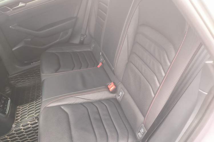 Used Volkswagen FAW-Volkswagen CC 2019 380TSI Yeyan Edition China V Standard Left Rear Seat