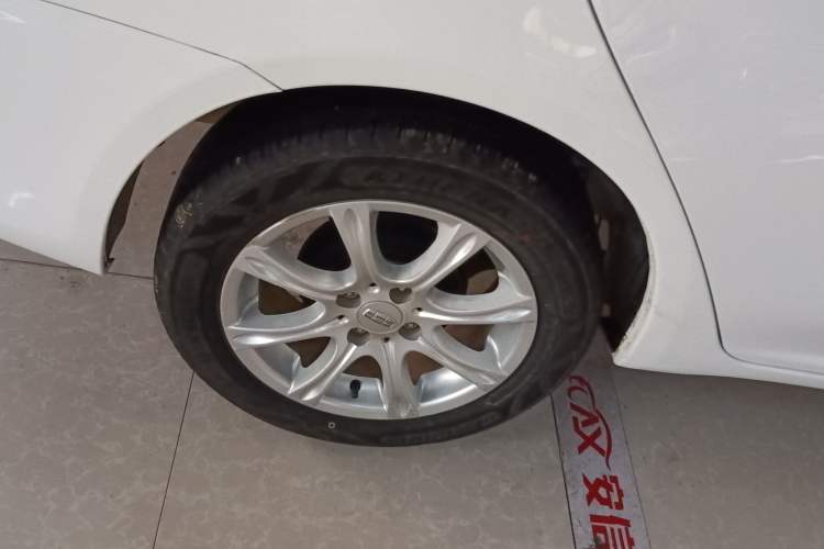 Used Geely Auto Diamond 2016 1.5L Manual Elite Version China IV Standard