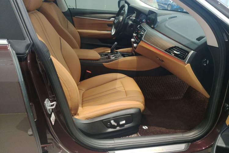 Used BMW 6 Series GT 2019 630i Luxury Design Package
