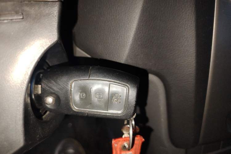 Used Ford Focus 2012 Hatchback Classic 1.8L Automatic Base Model
