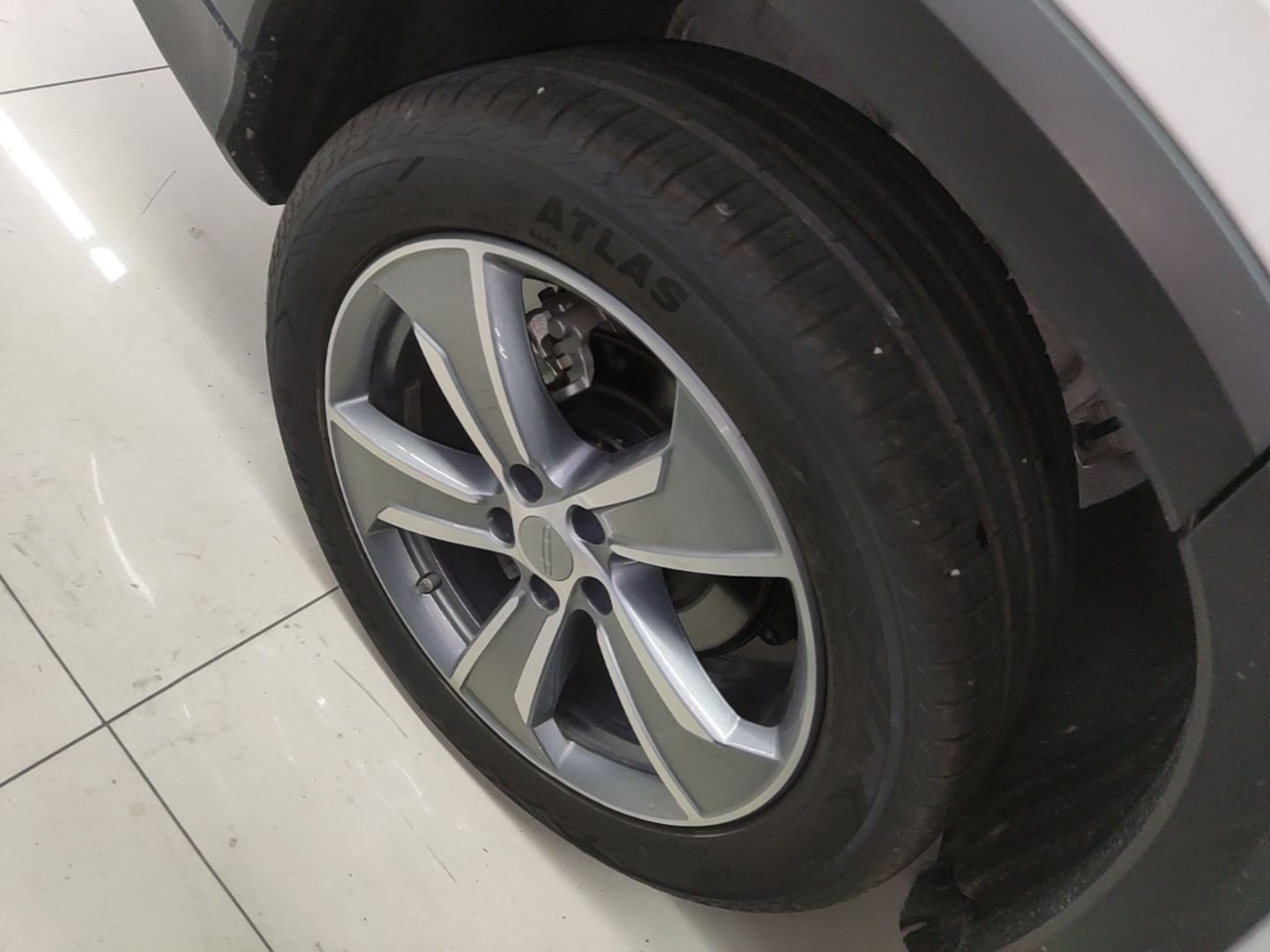 Geely Auto Haoyue L 2024 2.0T DCT Luxury Version — снимка 11