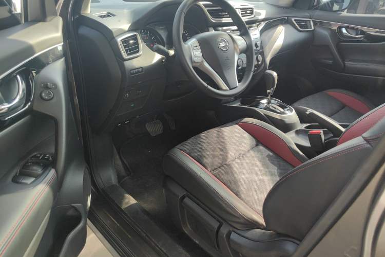 Used Nissan Qashqai 2016 2.0L CVT Luxury Edition
