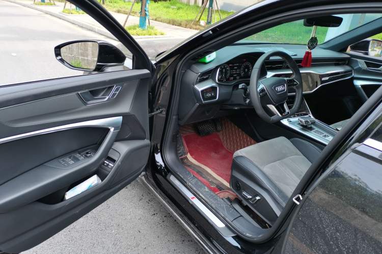 Used Audi A6L New Energy 2022 55 TFSI e quattro
