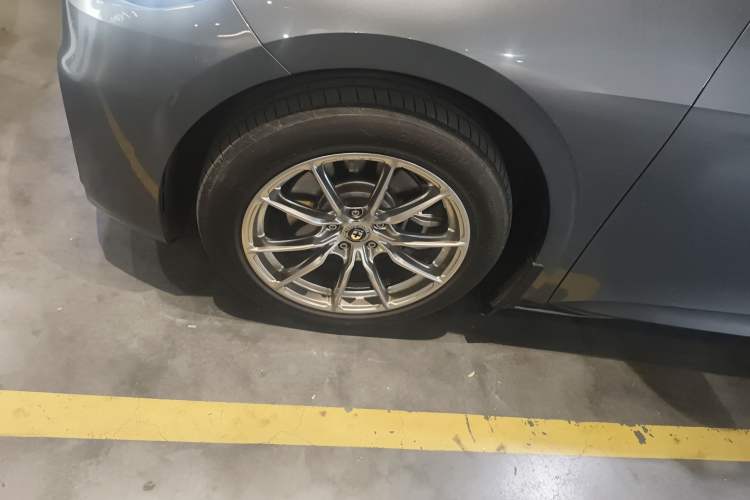 Used Volkswagen ID.3 2024 Outstanding Edition Exterior 4