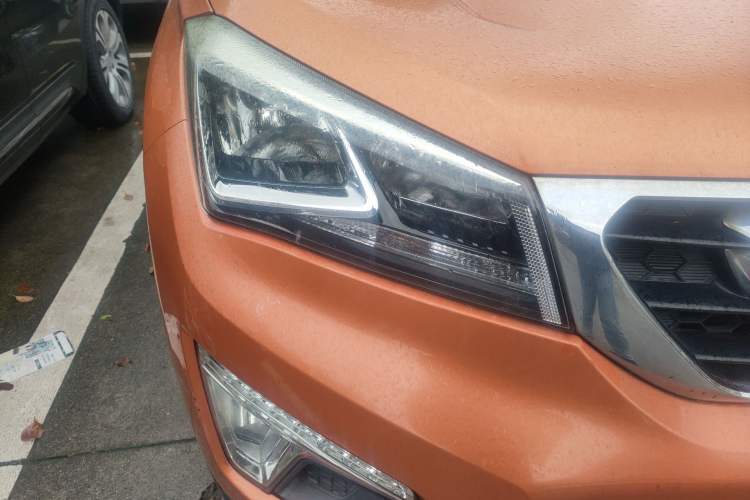 Used CHANGAN CS15 2016 1.5L Manual Luxury Edition
