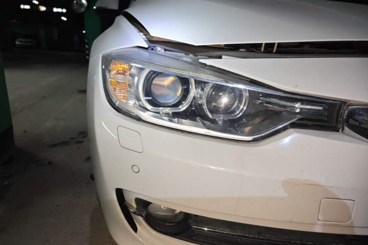 Used BMW 3 Series 2014 320Li Fashion Model Right Front Headlight