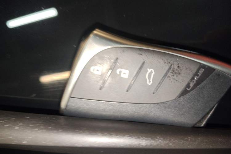 Used Lexus ES 2020 300h Premier Edition
