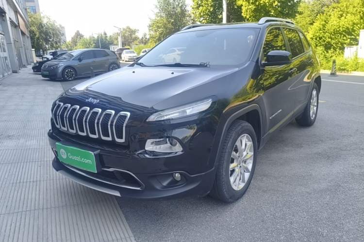 Used Jeep Cherokee 2016 2.4L Superior Edition