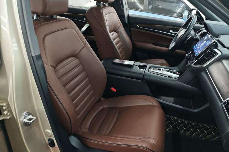 Used Honda UR-V 2017 370TURBO Four-Wheel Drive Prestige Edition China V Right Front Seat