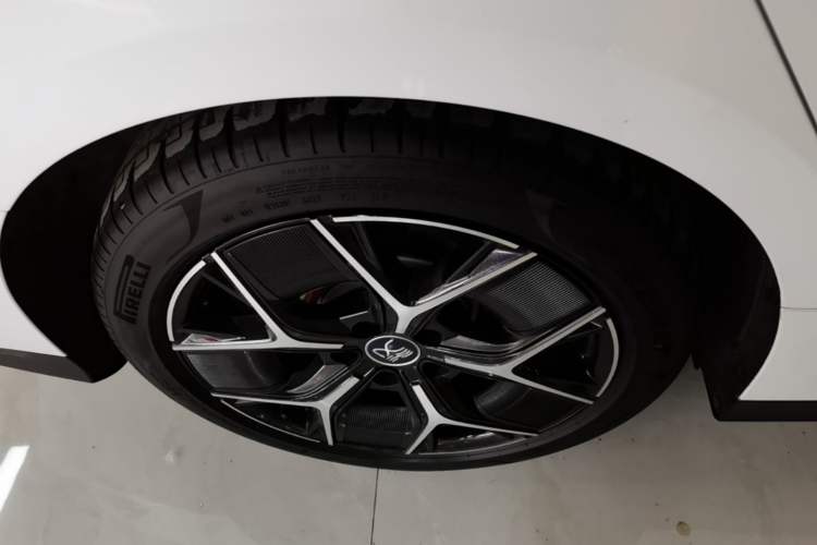 Used BYD Han 2022 DM-i 242km Flagship Model