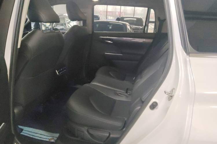 Used Toyota Highlander 2022 Dual-Engine 2.5L Four-Wheel Drive Supreme Edition 7-Seater Left Rear Seat