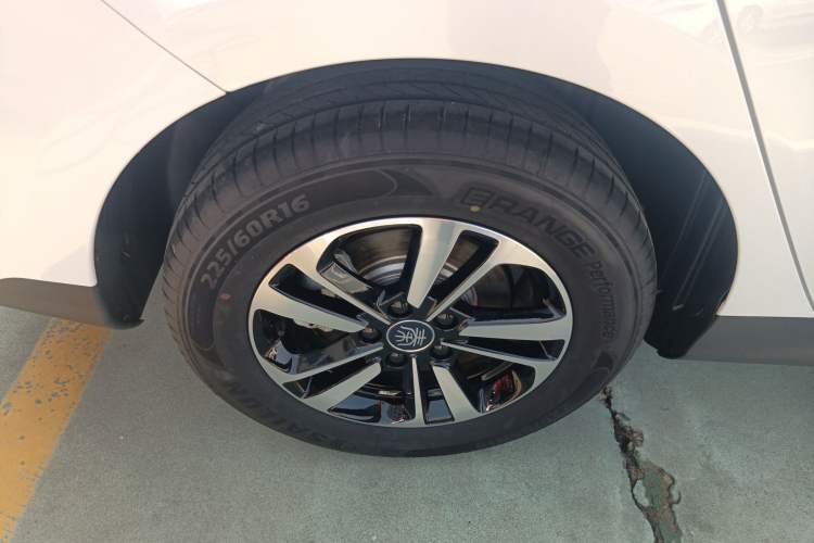 Used BYD Qin PLUS 2025 DM-i Smart Drive 120KM Superior Model
