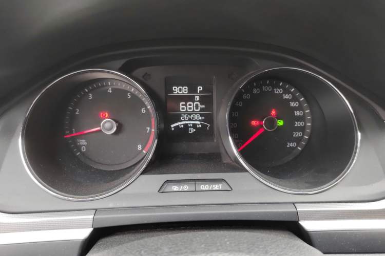 Used Volkswagen Bora 2016 1.6L Automatic Fashion Model Instrument Cluster