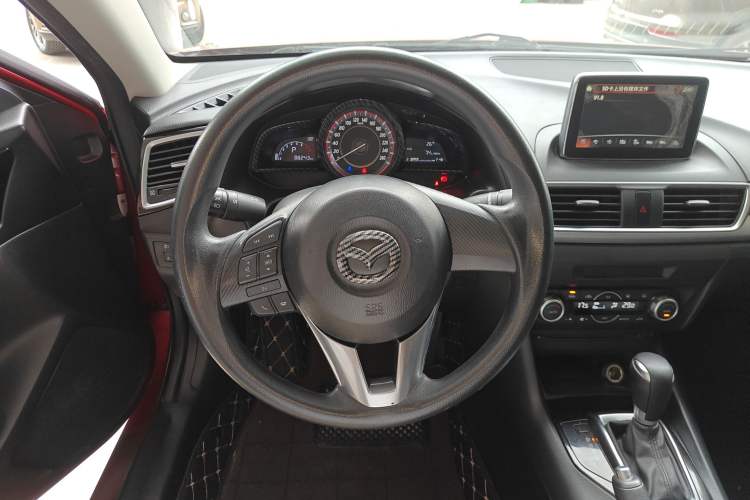 Used Mazda Mazda 3 Axela 2016 Sedan 1.5L Automatic Luxury Model
