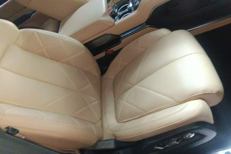 Used Formula Leopard 8 2025 Smart & Brave Flagship Edition 7 Seats
