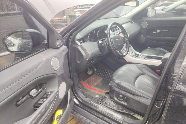 Used Land Rover Range Evoque 2018 240 PS SE DYNAMIC Smart Edition Driver Seat