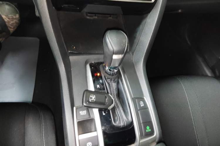 Used Honda Civic 2016 220TURBO CVT Luxury Edition