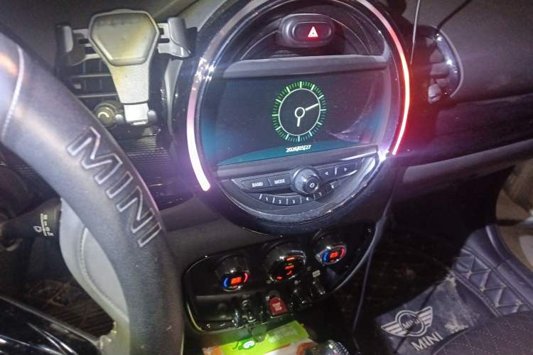 Used MINI Clubman 2018 1.5T COOPER Artist Audio And AC Panel