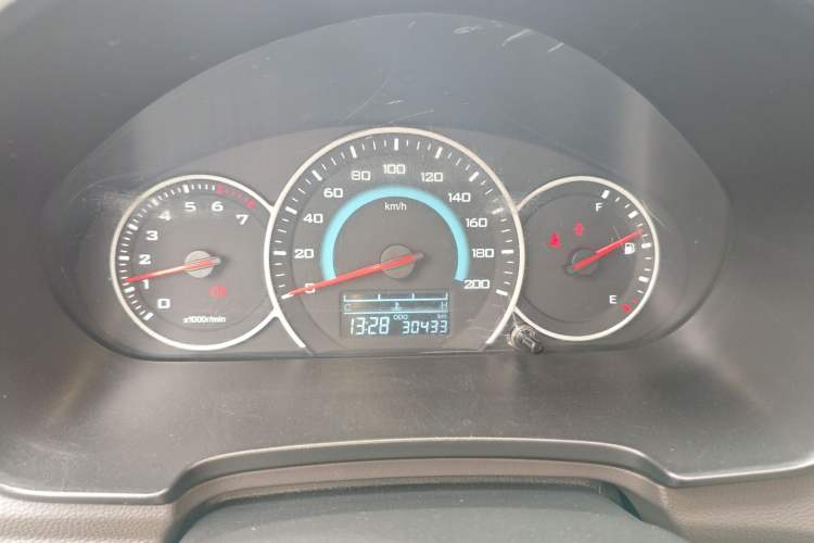 Used Wuling Hongguang V 2022 1.5L Enjoy Edition Electric-Powered LAR Instrument Cluster