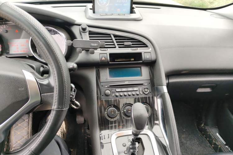 Used Peugeot 3008 2015 1.6THP Automatic Classic Edition