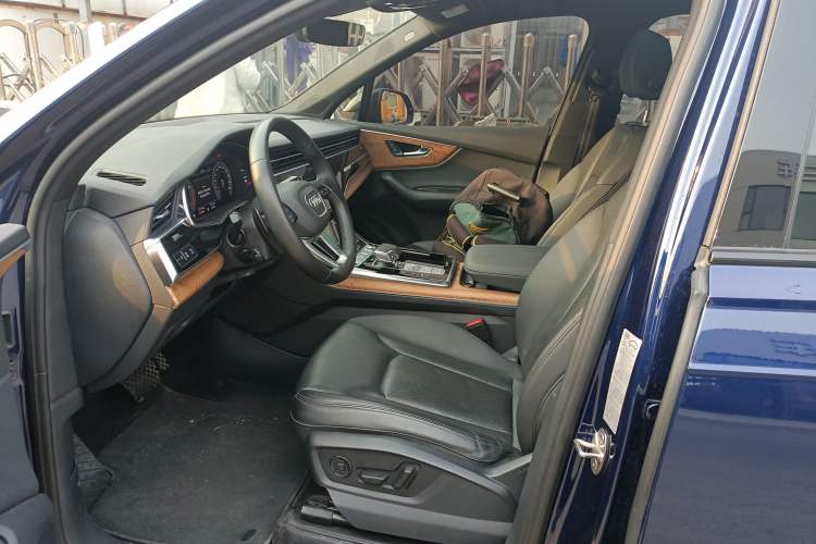 Used Audi Q7 2022 55 TFSI quattro S line Ice and Snow Sports Edition Left Front Seat