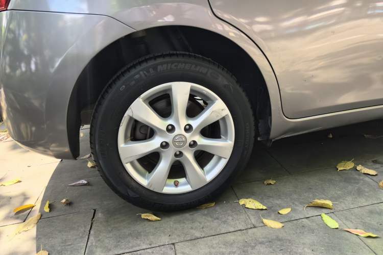 Used Nissan Tiida 2011 1.6L CVT Smart Version Right Rear Wheel Hub