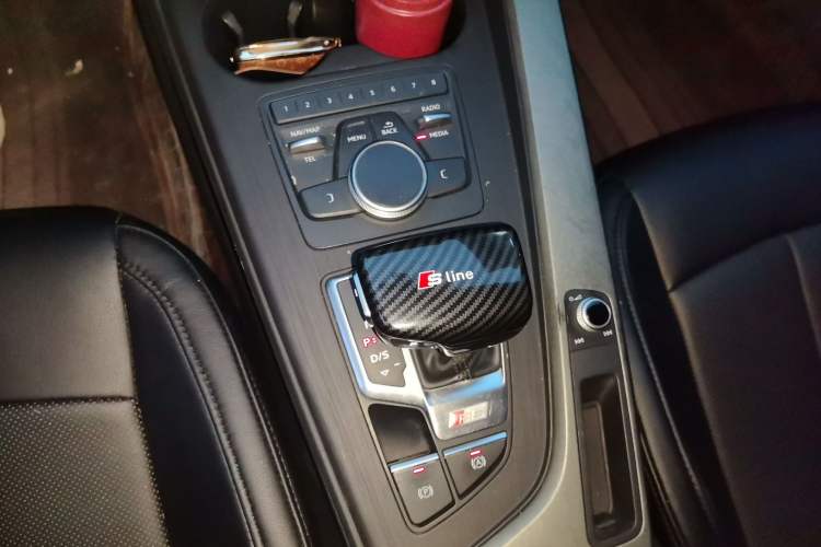 Used Audi A4L 2019 40 TFSI Ambition China VI
