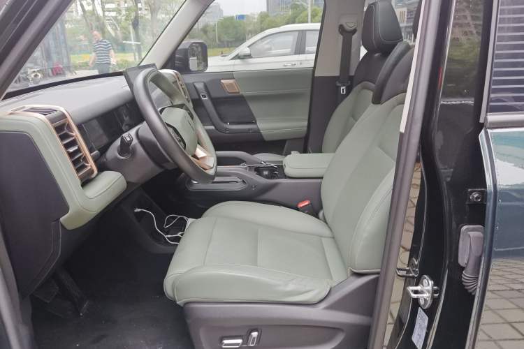 Used iCAR 03 2024 401km Two-Wheel Drive Standard Advanced Version Left Front Seat