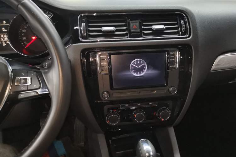 Used Volkswagen Sagitar 2017 1.6L Automatic Comfort Model
